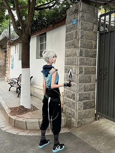 m Beden Jett Cosplay