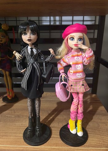 Monster High Enid ve Wednesday