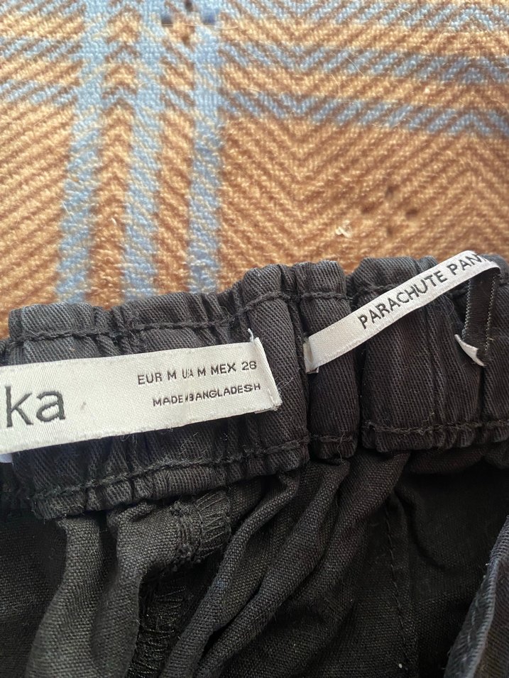 Bershka kargo pantolon - Görsel 2