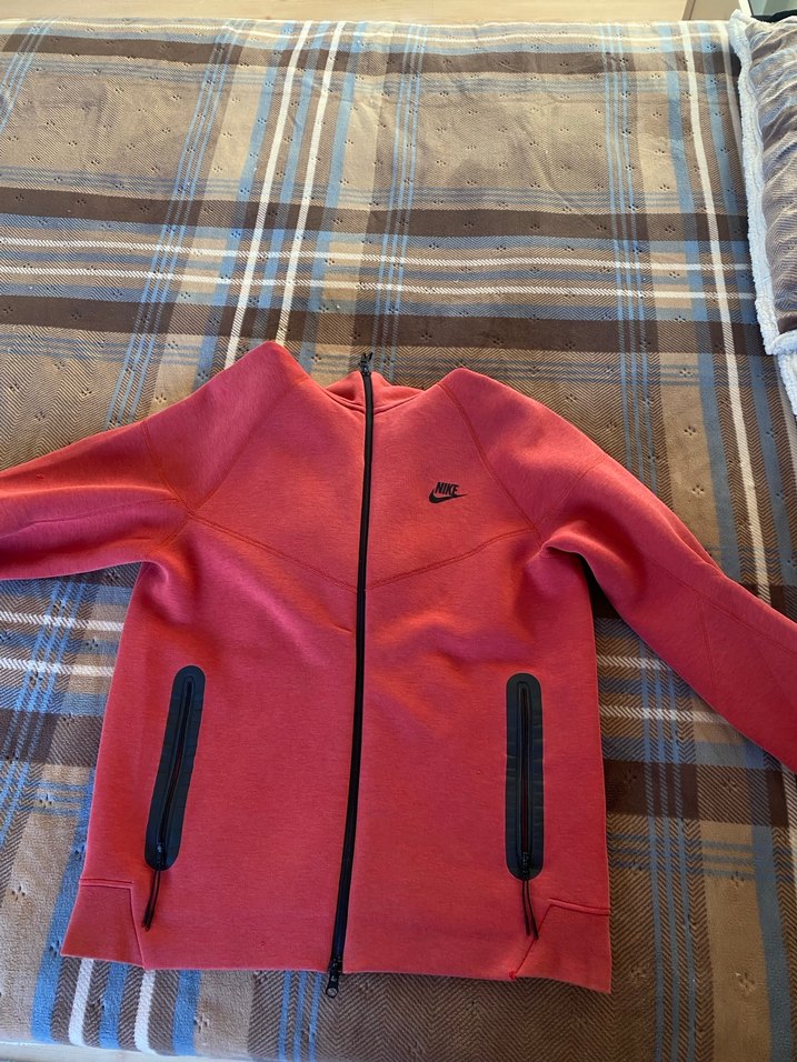 Nike tech kırmızı - Görsel 2