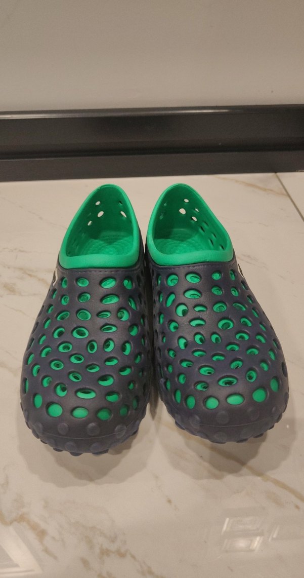 Erkek Çocuk Yeşil Delikli Kauçuk Terlik - Görsel 2