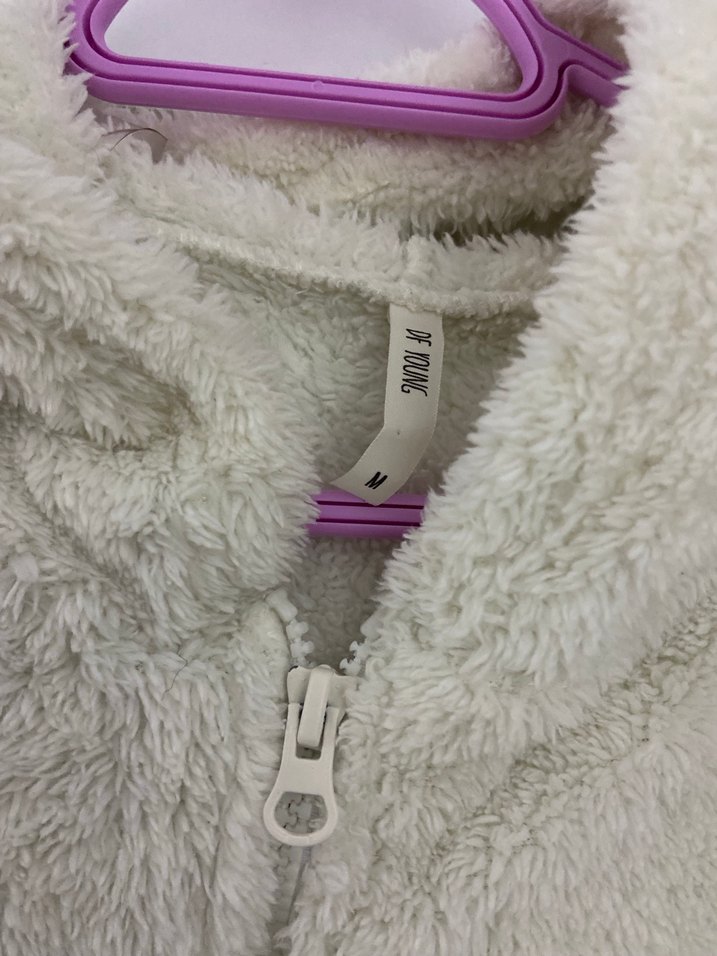 Beyaz Kapüşonlu Peluş Kadın Ceket - Görsel 3