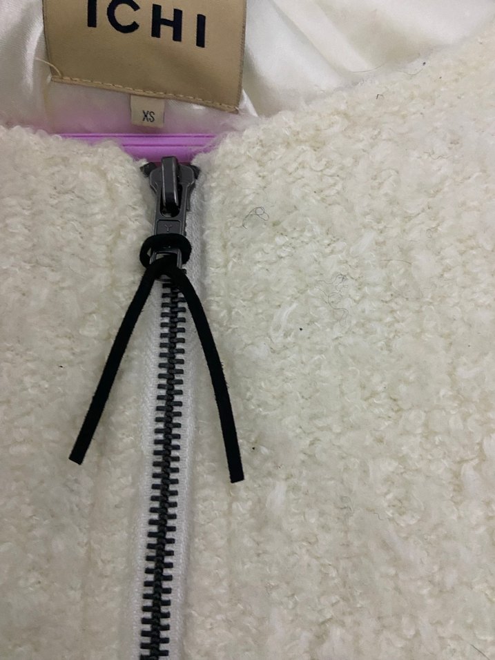 Beyaz Kürklü Kadın Ceket - Görsel 4