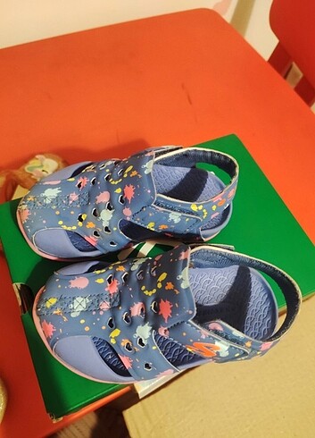 22 Beden Skechers sandalet 22 numara 
