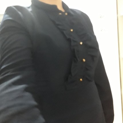cok şık elbise yakası detayli