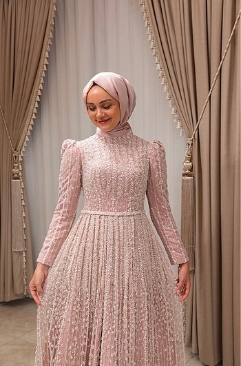 Pembe drees