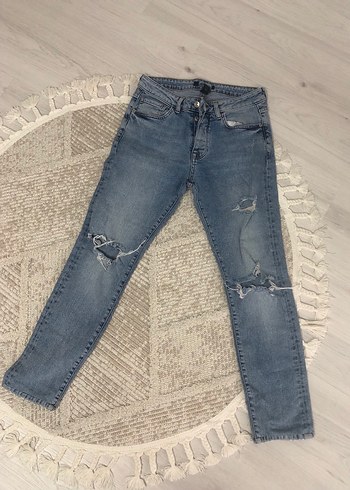 Yırtık Detaylı Mavi Kadın Denim Jean