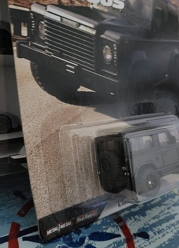  Beden HotWheels Premium Land Rover Defender 90