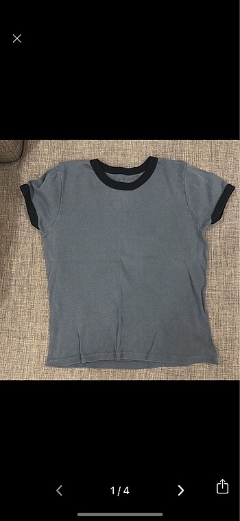 Brandy Melville tshirt