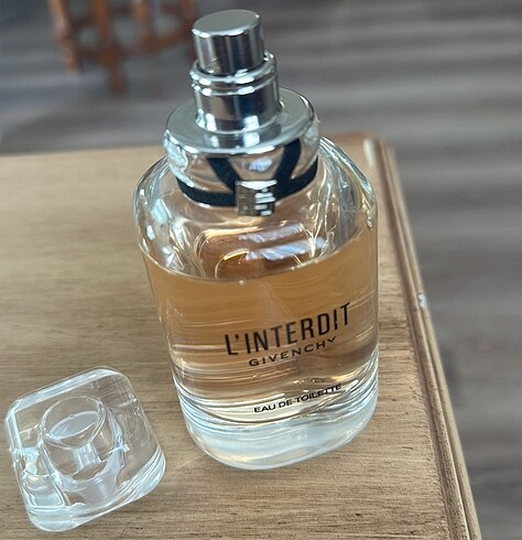  Beden Givenchy L?INTERDIT parfüm