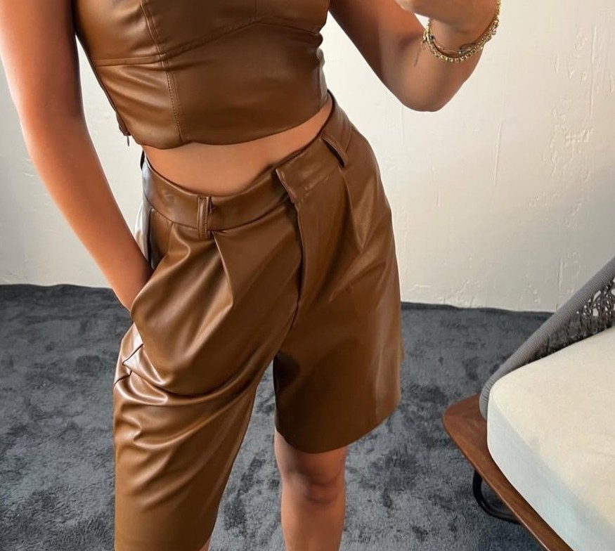 Kahverengi Deri Kemerli Mini Şort bermuda - Görsel 2