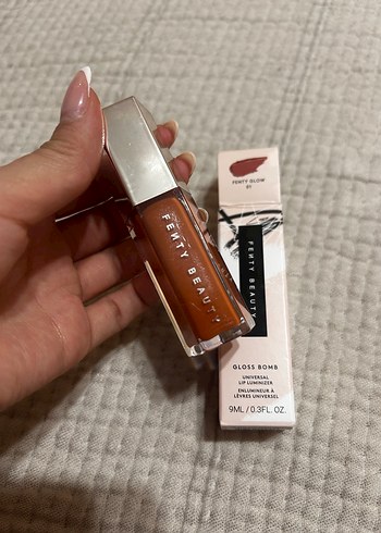 Fenty Beauty Gloss Bomb Parlatıcı - Görsel 2