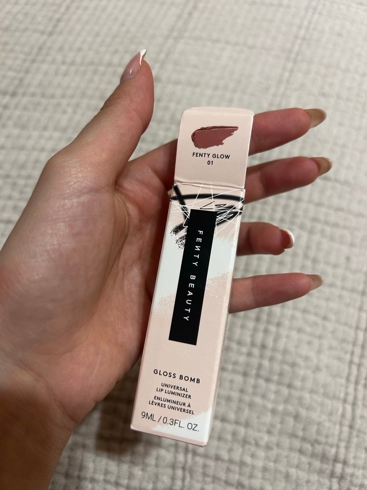 Fenty Beauty Gloss Bomb Parlatıcı - Görsel 3