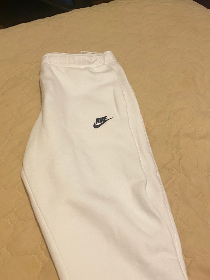 Nike club fleece beyaz eşofman altı - Görsel 2