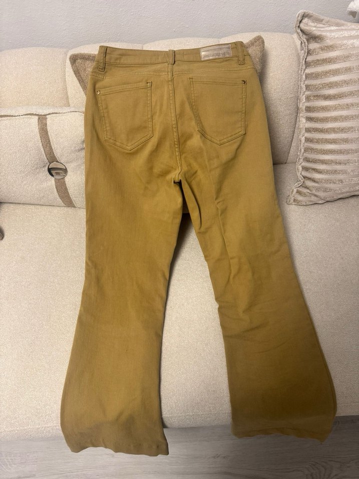 Kadın Bej Süet Kemerli Normal Boy Pantolon - Görsel 3