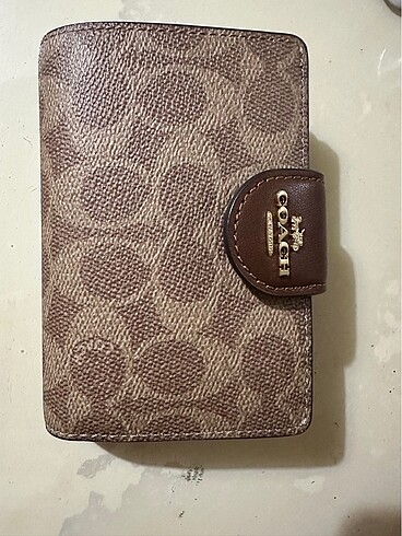 Coach Medium Corner Zip Deri Cüzdan