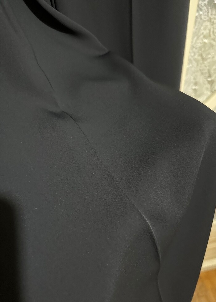 Siyah beyaz bel detaylı pantolon - Görsel 3