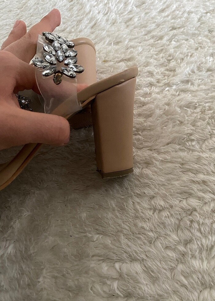 Topuklu ayakabı - Görsel 3