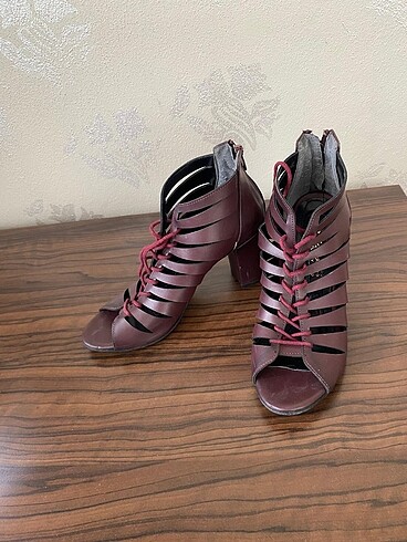 40 Beden bordo Renk Topuklu ayakabı