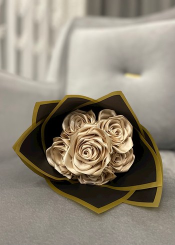 Bej Çiçekli Fırfırlı Kadın Broş - Görsel 4