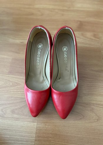 Diğer Parlak Kırmızı Stiletto Topuklu Kadın Ayakkabı