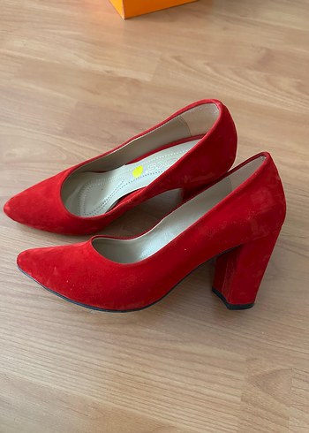 Kırmızı Süet Stiletto Kadın Topuklu Ayakkabı - Görsel 4