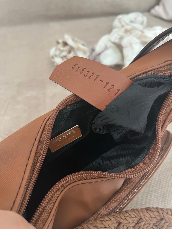 Taba rengi Prada Kadın Çanta - Görsel 3