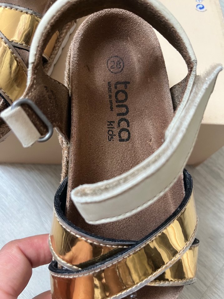 Tanca Kız Çocuk Altın Renkli Tokalı Sandalet - Görsel 4