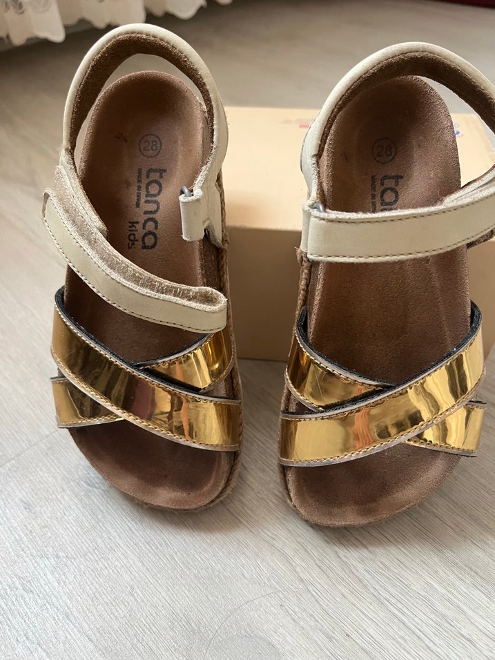 Tanca Kız Çocuk Altın Renkli Tokalı Sandalet - Görsel 2