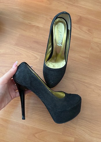 Siyah Yılan Desenli Stiletto Topuklu Kadın Ayakkabı