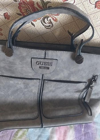 Guess Gri Süet Buckle Detaylı Bohem Kadın Çanta