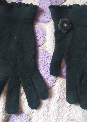 Siyah Örgü Kadın Eldiven Çiçek Detaylı - Görsel 4