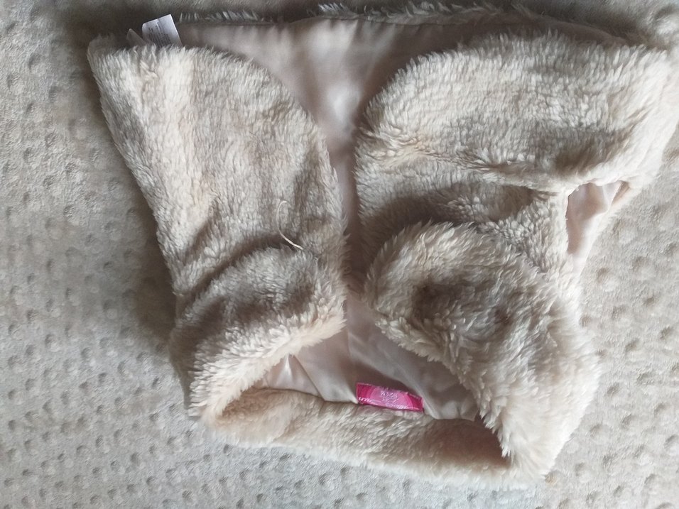 Kız Çocuk Bej Kürklü Yelek - Görsel 5