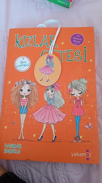  Beden Renk KIZLAR ÇETESİ 6 KİTAP