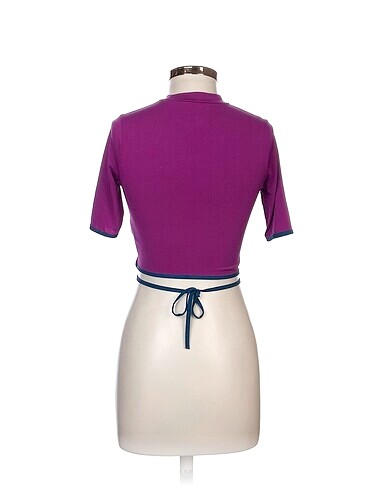 xs Beden Trendyol & Milla T-shirt %70 İndirimli.