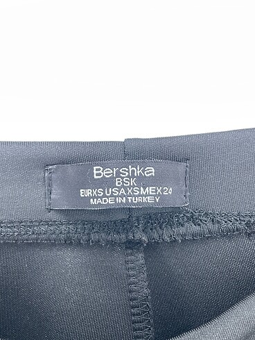 xs Beden siyah Renk Bershka Tayt / Spor taytı %70 İndirimli.