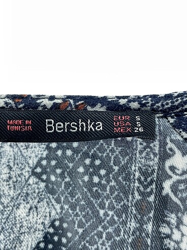 s Beden çeşitli Renk Bershka Kısa Elbise %70 İndirimli.