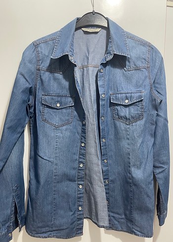 Düğmeli Mavi Denim Kadın Gömlek