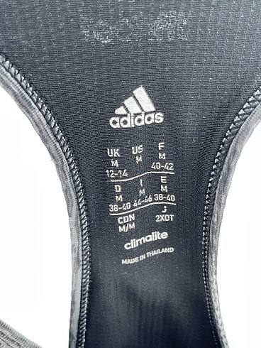 m Beden çeşitli Renk Adidas Bluz %70 İndirimli.
