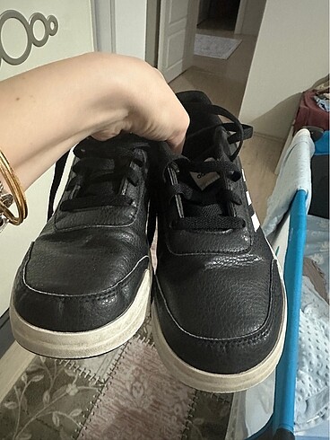 36 Beden siyah Renk Adidas çocuk ayakkabısı