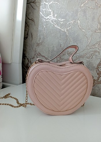 Pembe Zincir Detaylı Kadın Deri Çanta