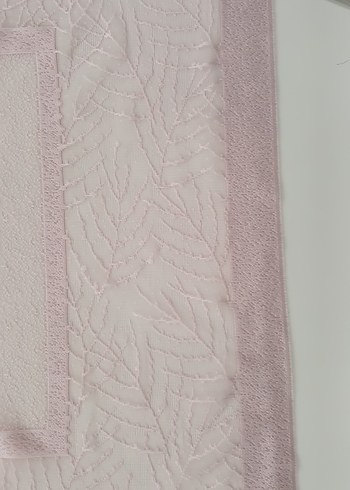 Diğer Pembe Pastel Sehpa Örtüsü