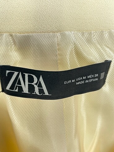 m Beden beyaz Renk Zara Kaban %70 İndirimli.