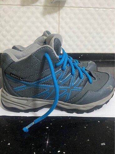 North Face bot