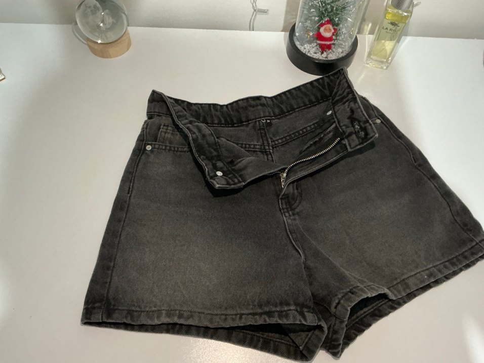 Milla Siyah Yüksek Bel City Boy Kot Şort - Görsel 4