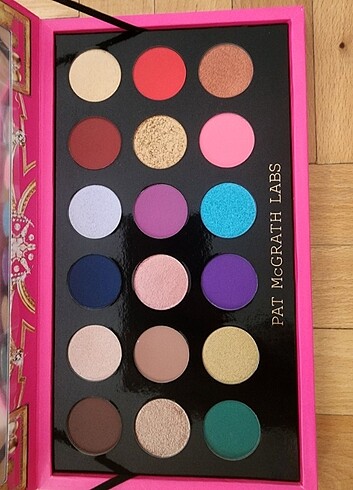 Pat McGrath Far Paleti