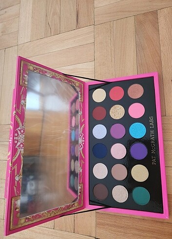 Beden Pat McGrath Far Paleti