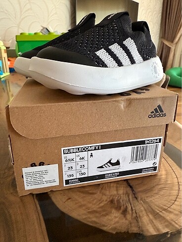 23 Beden Adidas Bubble comfy