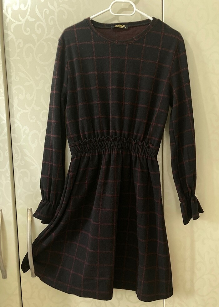 Siyah Elbise - Görsel 2