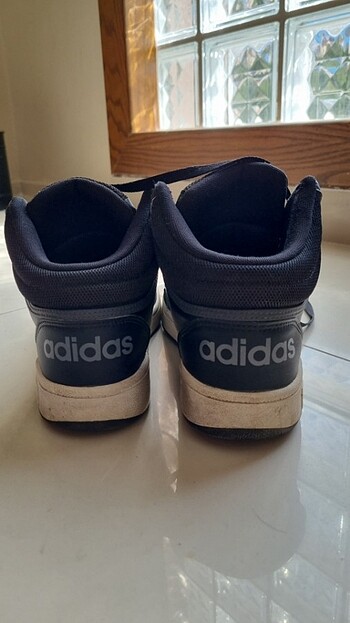 38 Beden Adidas Bilekli Ayakkabı